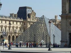 Le Louvre.jpg